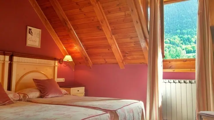 İki Ayrı Yataklı Oda (Attic)