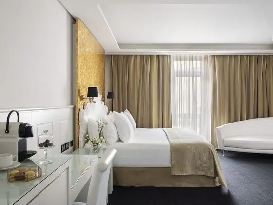 Two Bedroom Suite Red Level (4+2)