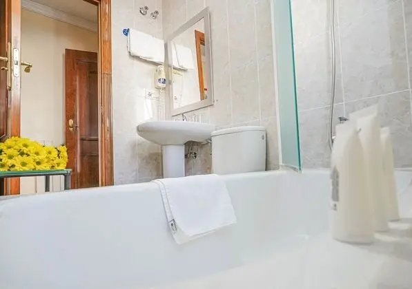 Superior Tek Büyük Yataklı Oda
