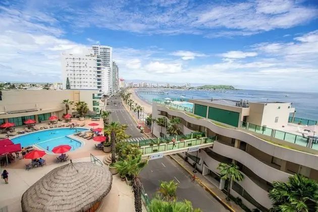 Oda, 2 Çift Kişilik Yatak, Deniz Manzaralı