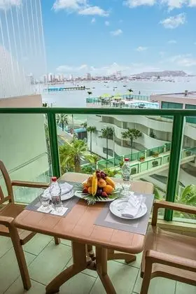 Oda, 2 Çift Kişilik Yatak, Deniz Manzaralı