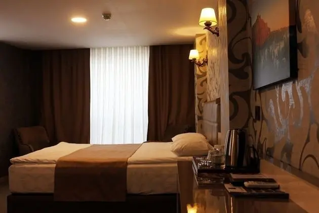 Deluxe Tek Büyük Yataklı Oda