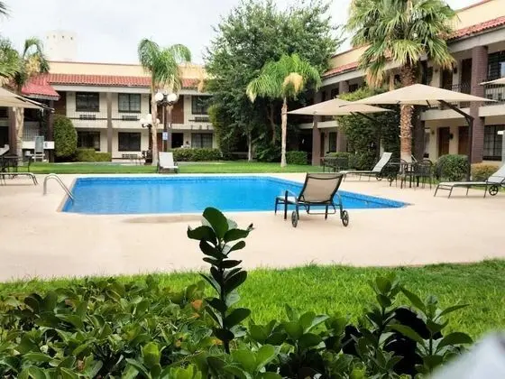Colonial Sencilla
