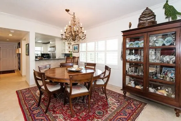 Condo 3 bedroom, Partial Ocean View