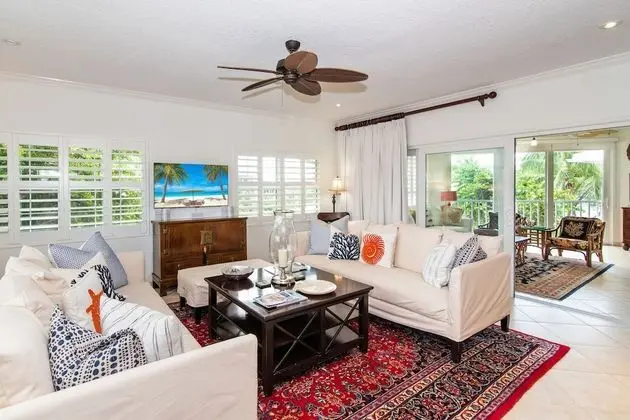 Condo 3 bedroom, Partial Ocean View