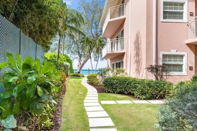 Condo 3 bedroom, Partial Ocean View