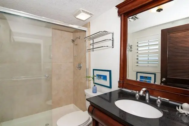 Condo 3 bedroom, Partial Ocean View