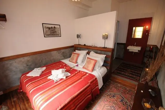 Room 3 - With private bathroom outside - Second Floor