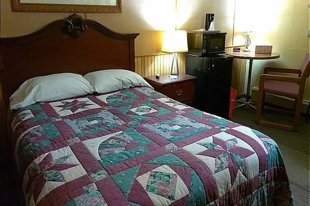 Oda, 1 Büyük (Queen) Boy Yatak, Sigara İçilmez