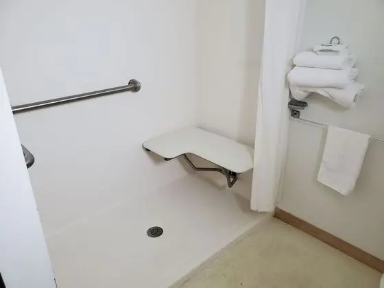 Comfort Oda, 2 Büyük (Queen) Boy Yatak, Engellilere Uygun