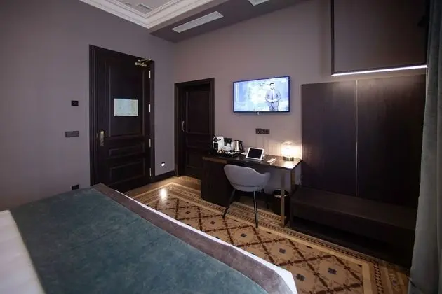 Deluxe Tek Büyük Yataklı Oda
