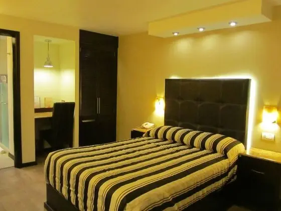 Room 1 Cama Matrimonial