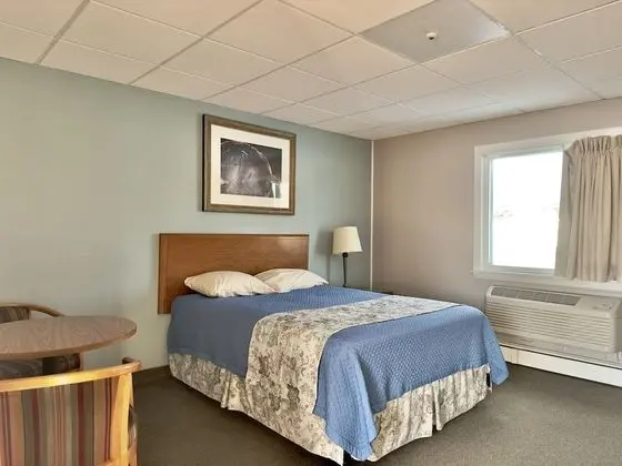 Oda, 1 Büyük (Queen) Boy Yatak