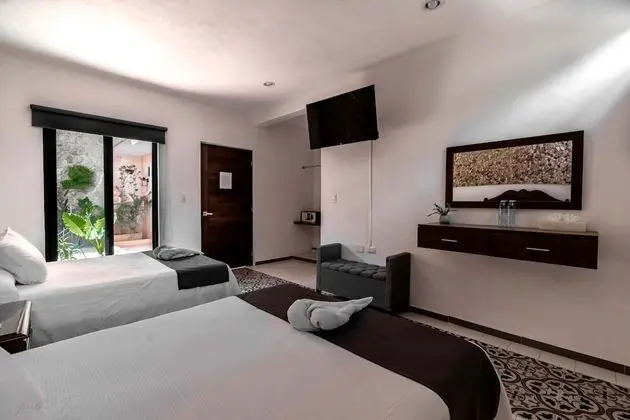 Family Tek Büyük Yataklı Oda, 2 Çift Kişilik Yatak, Özel Banyo, Şehir Manzaralı