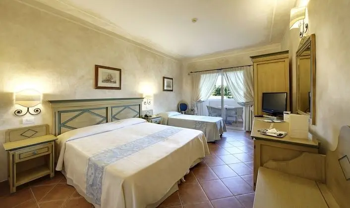 Standard Tek Büyük Yataklı Oda, Balkon, Bahçe Manzaralı