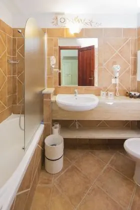 Standard Tek Büyük Yataklı Oda, Balkon