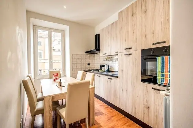 Apart Daire, 1 Yatak Odası, Mutfak (Via Monza 12)