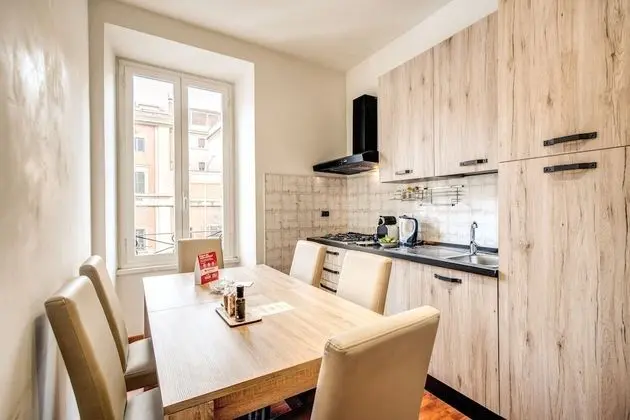 Apart Daire, 1 Yatak Odası, Mutfak (Via Monza 12)