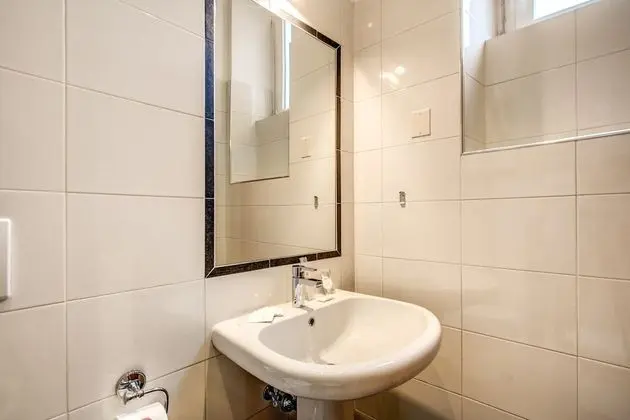 Apart Daire, 1 Yatak Odası, Mutfak (Via Monza 12)