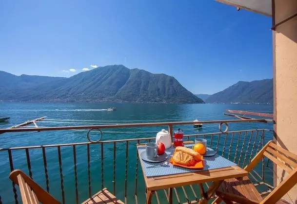 Honeymoon Stüdyo, 1 Çift Kişilik Yatak, Dağ Manzaralı, Göl Kenarı (Colonno Fronte Lago)