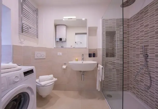 Honeymoon Stüdyo, 1 Çift Kişilik Yatak, Dağ Manzaralı, Göl Kenarı (Colonno Fronte Lago)