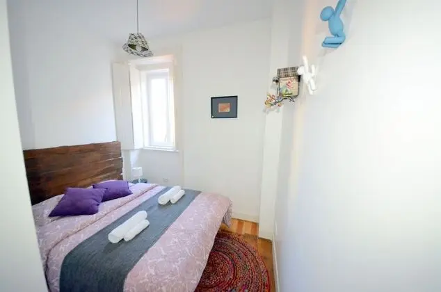 Tek Büyük Yataklı Oda, Ortak Banyo (White & Woody)