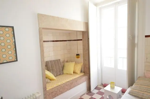 Tek Kişilik Oda, Ortak Banyo (Bright)