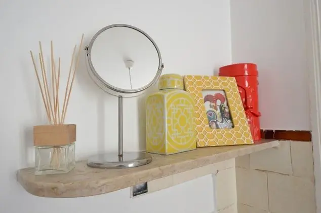 Tek Kişilik Oda, Ortak Banyo (Bright)