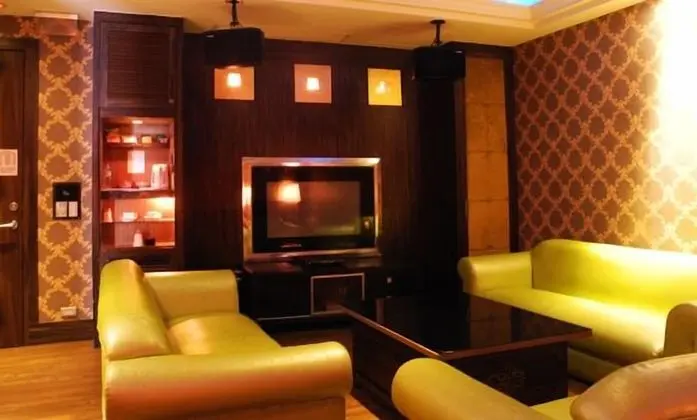 Deluxe Tek Büyük Yataklı Oda