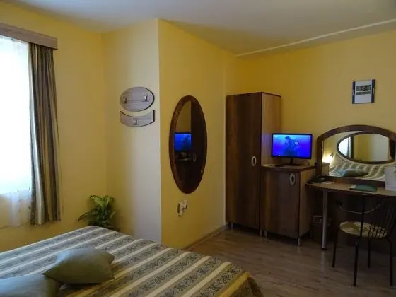 Tek Büyük veya İki Ayrı Yataklı Oda