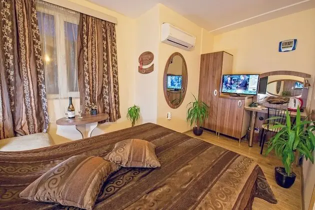 Tek Büyük veya İki Ayrı Yataklı Oda