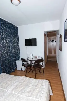 Standard Tek Büyük Yataklı Oda