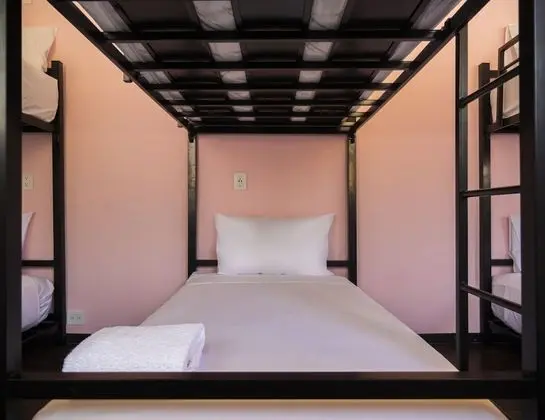 Tek Büyük Yataklı Oda (+ Bunk Bed)