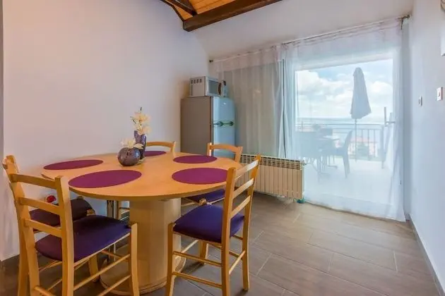 Apart Daire (Colorful - modern Apartments - A2 lju)