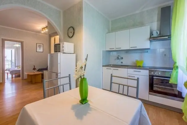 Apart Daire (Colorful - modern Apartments - A6 zel)