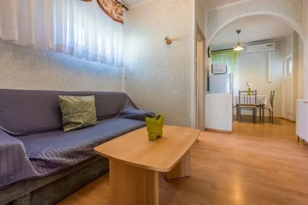 Apart Daire (Colorful - modern Apartments - A6 zel)