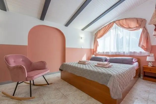 Apart Daire (Colorful - modern Apartments - A7 roz)