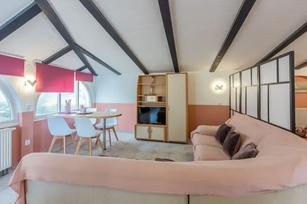 Apart Daire (Colorful - modern Apartments - A7 roz)
