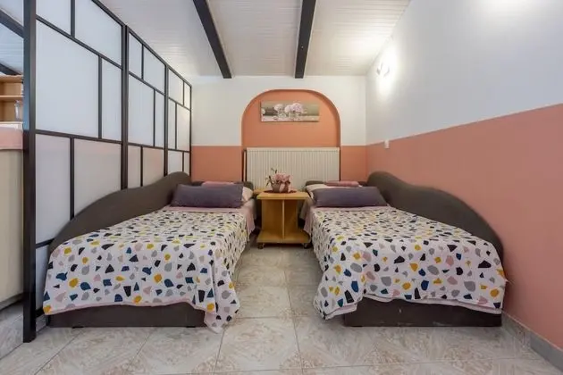 Apart Daire (Colorful - modern Apartments - A7 roz)