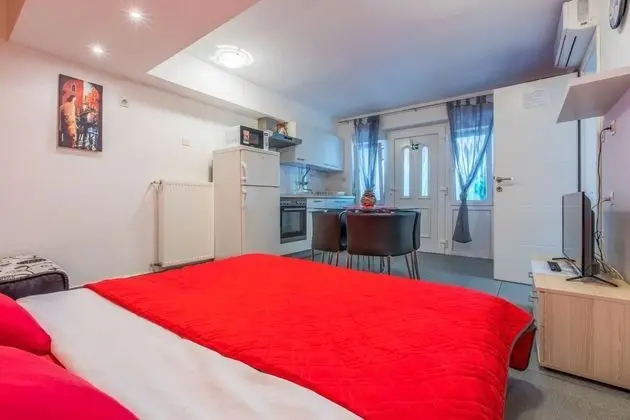 Stüdyo (Colorful - modern Apartments - SA4 cr)