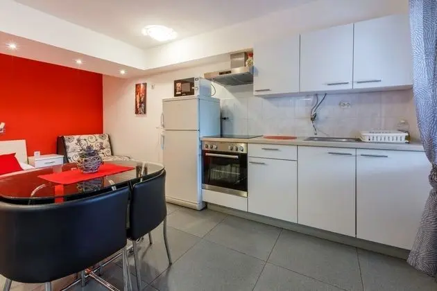 Stüdyo (Colorful - modern Apartments - SA4 cr)
