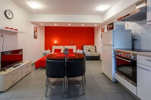 Stüdyo (Colorful - modern Apartments - SA4 cr)