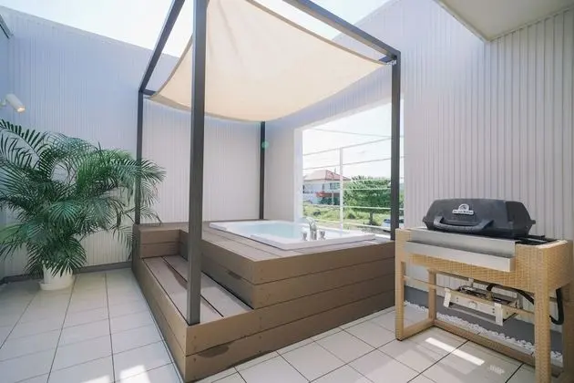 Luxury Villa (Japanesque)