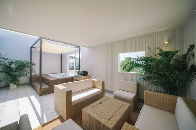 Luxury Villa (Sand)