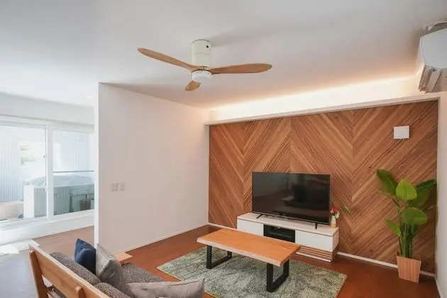 Luxury Villa (Sand)
