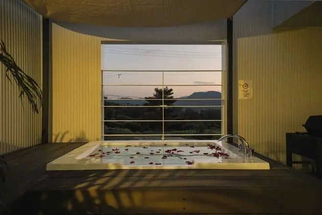 Luxury Villa (Sand)