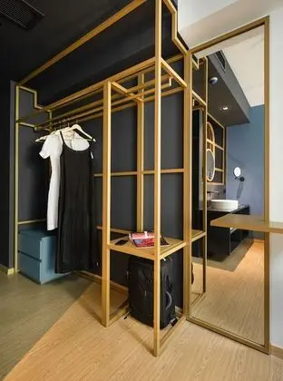 Business Economy Room
