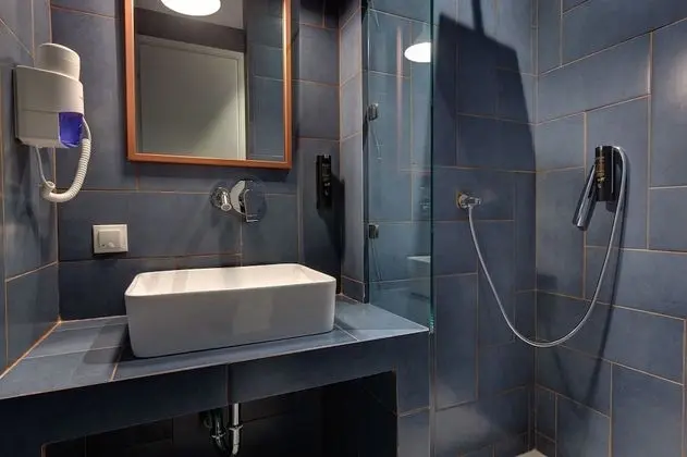 Tek Büyük Yataklı Oda, Şehir Manzaralı (Large)