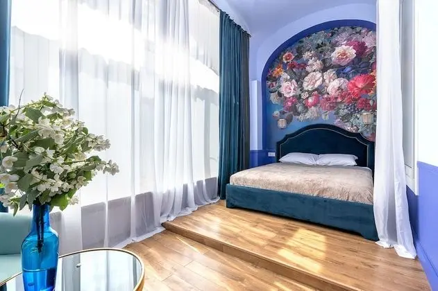 Design Apart Daire, 2 Büyük (Queen) Boy Yatak, Küçük Mutfak (Flower Living Room)
