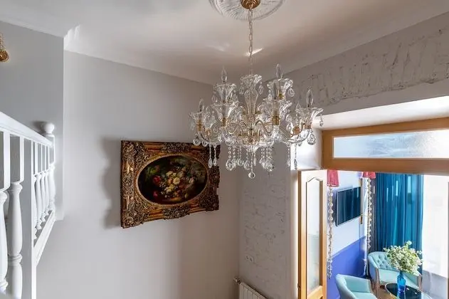 Design Apart Daire, 2 Büyük (Queen) Boy Yatak, Küçük Mutfak (Flower Living Room)